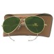 Gafas de sol con vidrios verdes