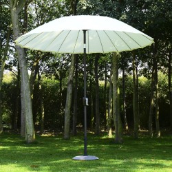 Parasol 2.5x2.45m tube en acier marron et blanc.