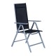 Mobilier de jardin avec 1 table et 6 chaises.