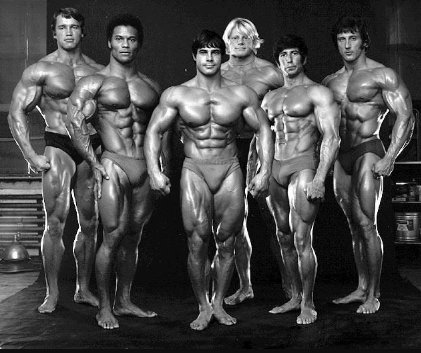 Culturisti di estetica degli anni '80; Arnold, Serge Nubret, Frank Zane, Franco Columbus.