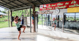 Muay Thai training with mirrors