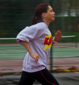 Como mover corretamente os braços ao correr