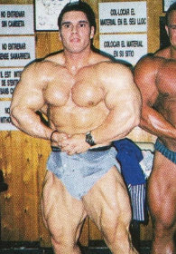 Young bodybuilder Paco Bautista in bulk