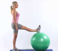 Alongamentos de pernas com Fitball