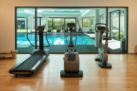 Gym with spa and pool