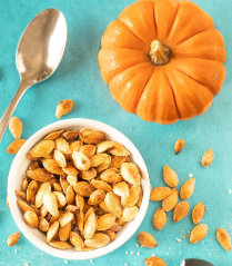 Pumpkin seeds are very rich in vegetable protein