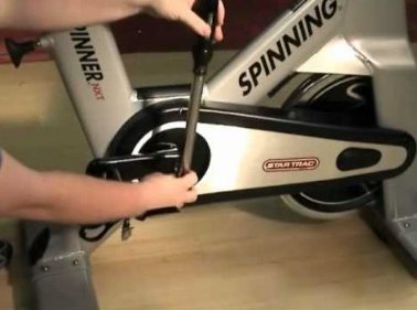 mantenimiento ajuste de bielas bicicleta spinning